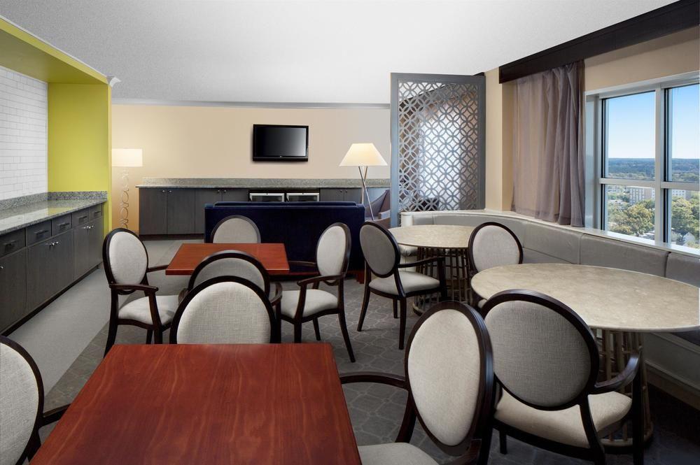 Sheraton Raleigh Hotel Esterno foto