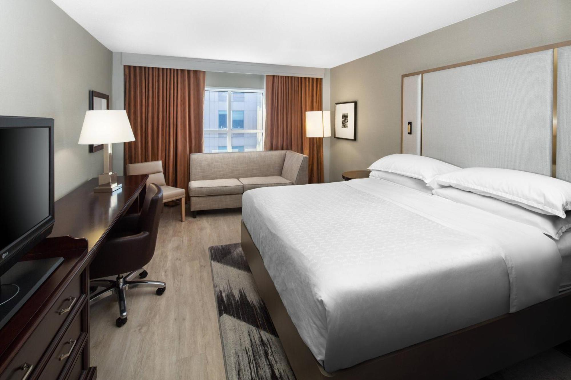 Sheraton Raleigh Hotel Esterno foto