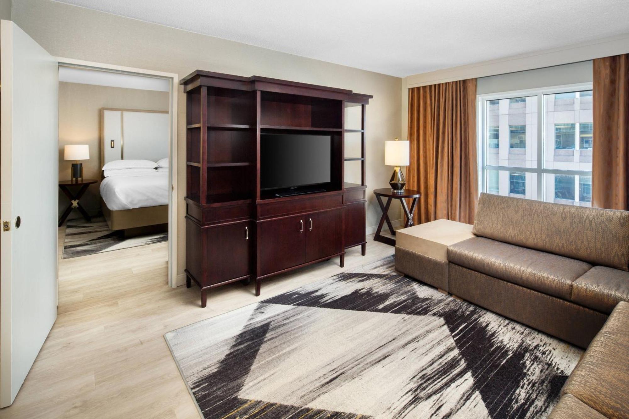 Sheraton Raleigh Hotel Esterno foto