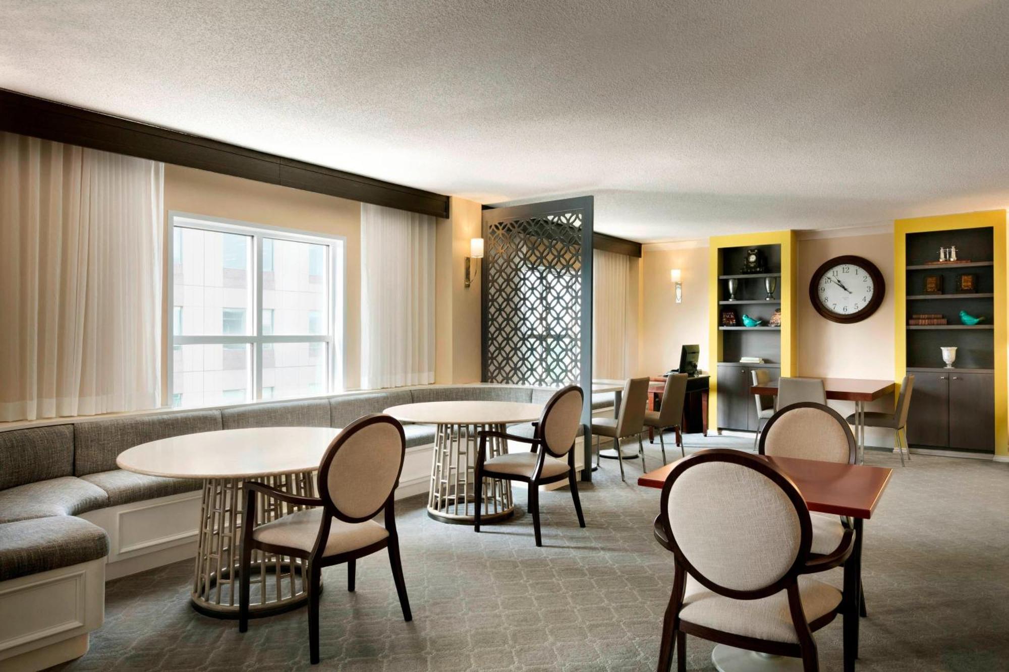 Sheraton Raleigh Hotel Esterno foto