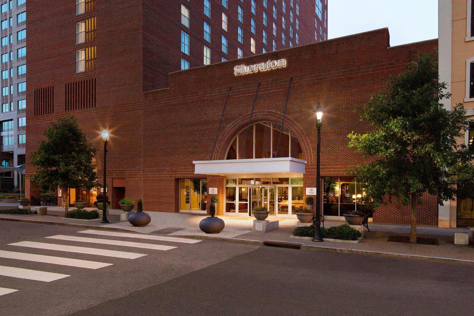 Sheraton Raleigh Hotel Esterno foto
